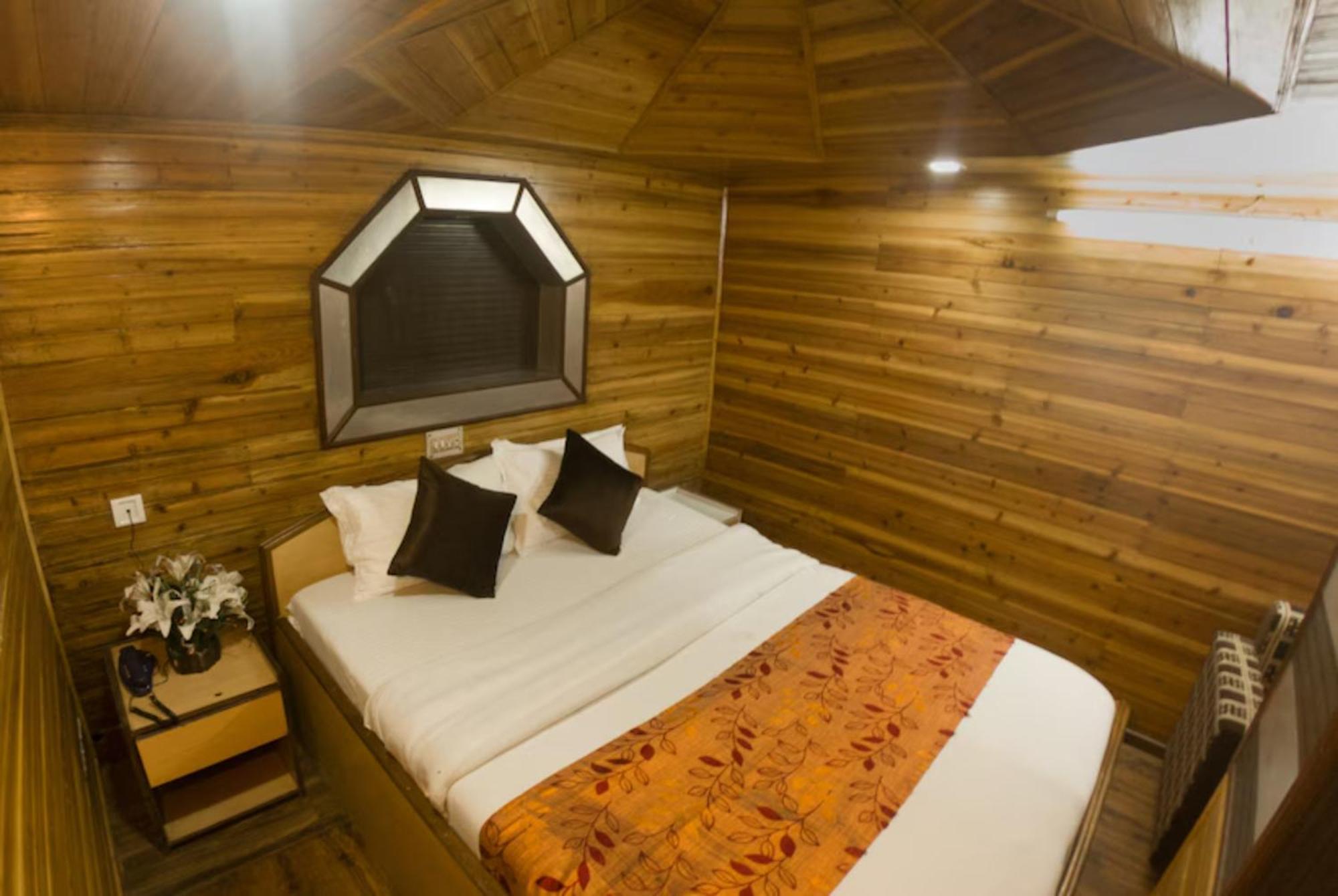 Hotel Grg Broadway Anexy Darjeeling Near Chowk Bazar - Excellent Service Recommended & Couple Friendly 3*