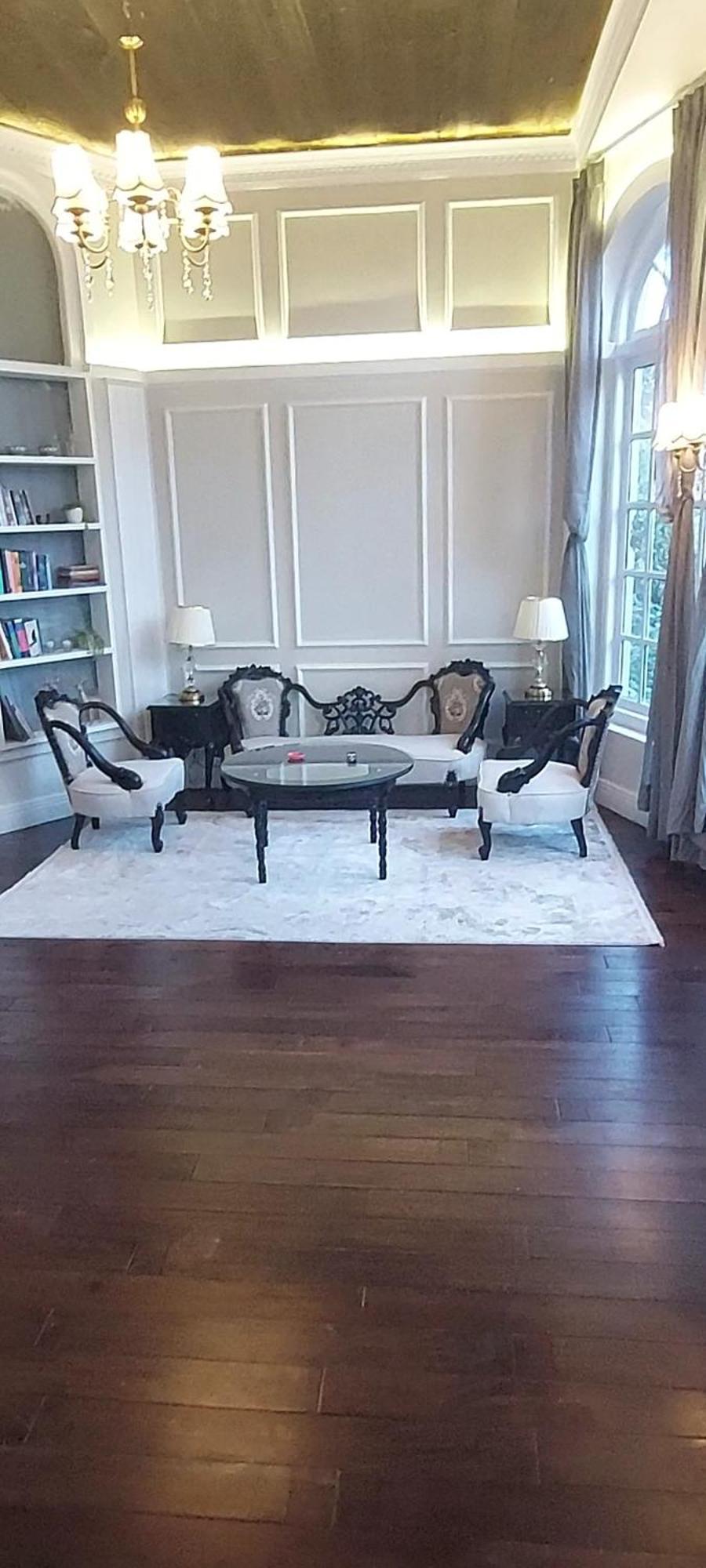 Apartment English *