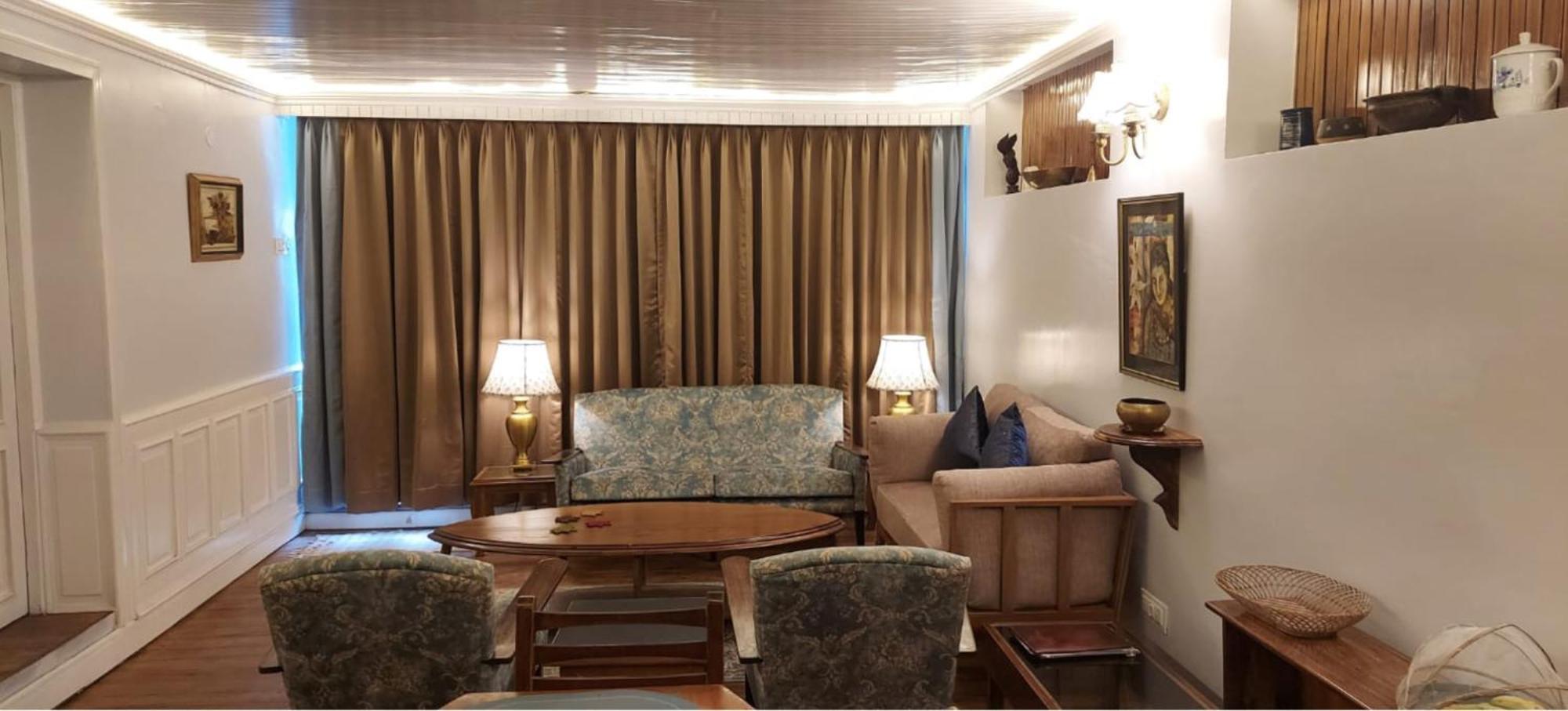 English Apartment