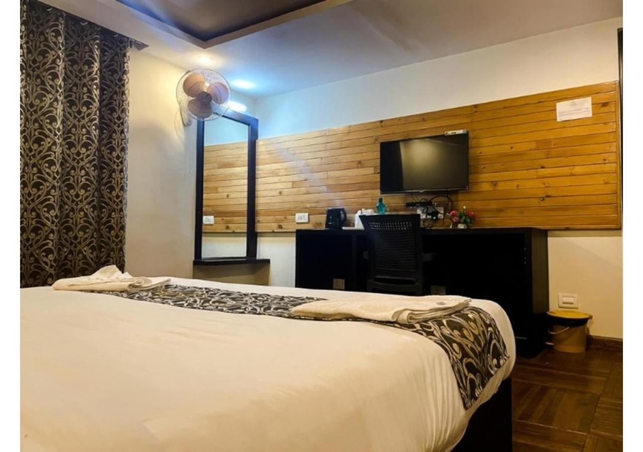 Hotel Cherrywood & Spa By Easygorooms Darjeeling (West Bengal)