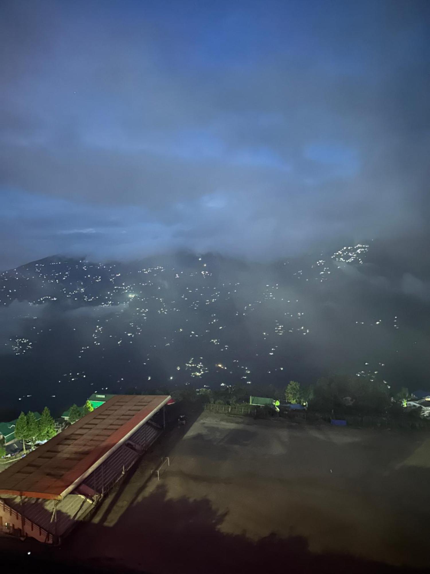Darjeeling S Square Homestay