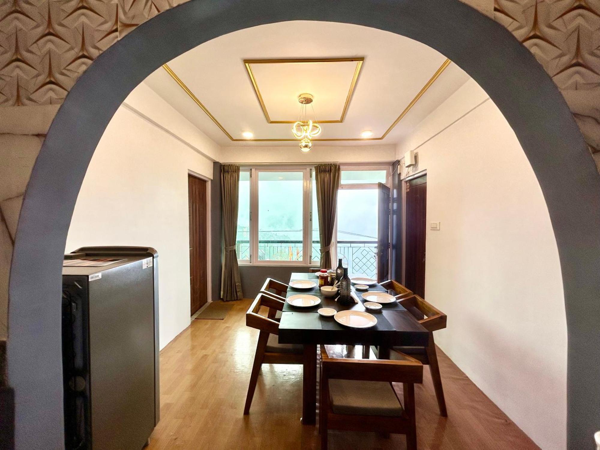 Yepplo's Stunning Mountain View 2-bedroom With Private Kitchen - 24hrs Caretakers & Power Backup Darjeeling (West Bengal)