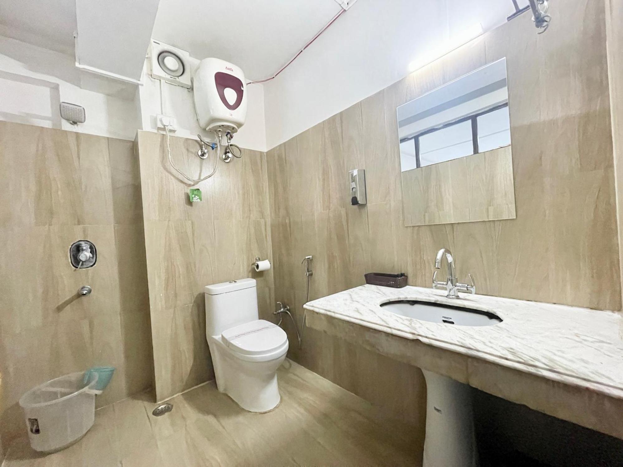 Hotel H-H Orchid ! Darjeeling Hotel-At-Prime-Location Spacious-Room With-Wi-Fi-Availability, Near-Mall-Road 3*