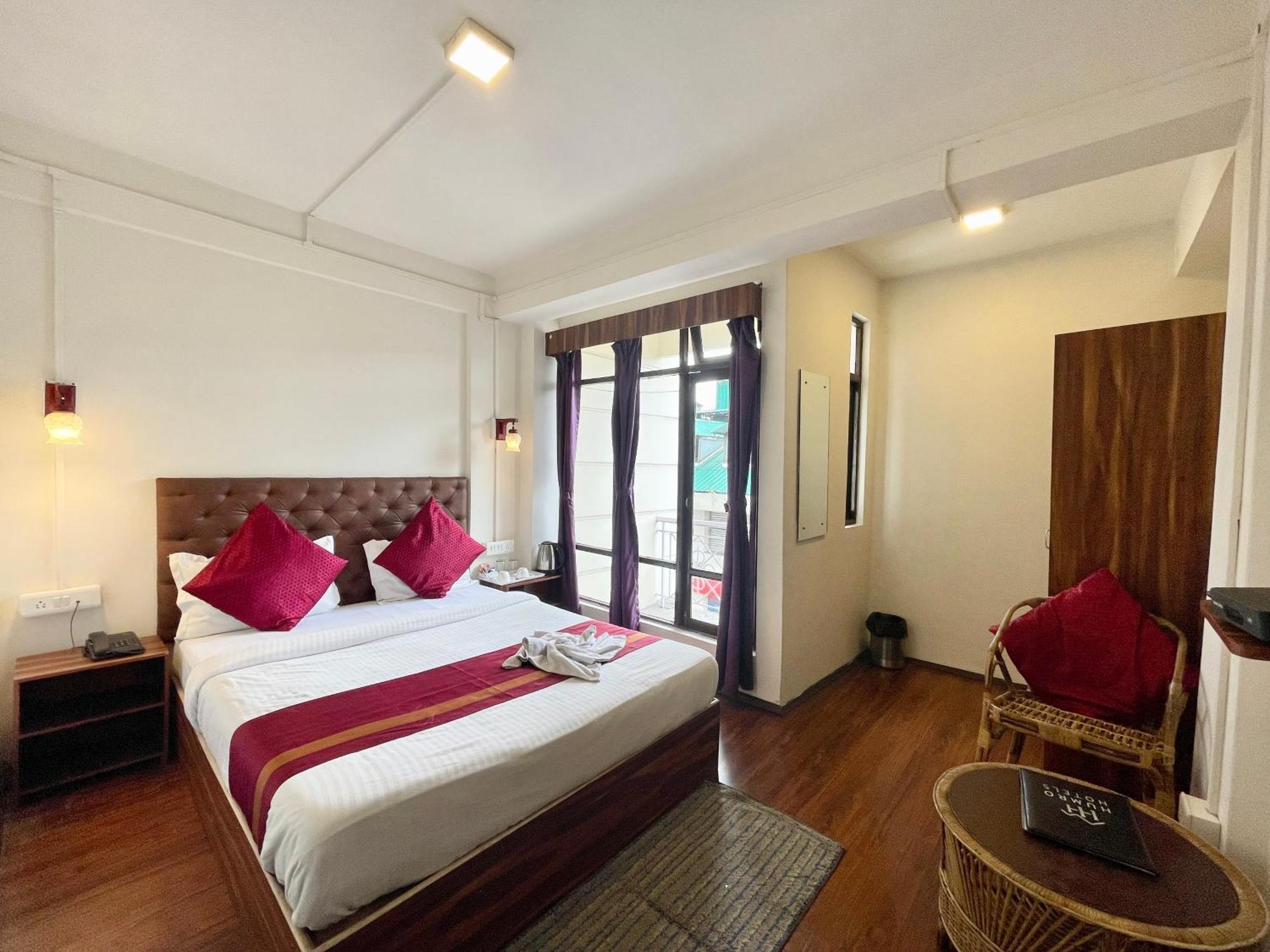 Hotel Hotel H-H Orchid ! Darjeeling Hotel-At-Prime-Location Spacious-Room With-Wi-Fi-Availability, Near-Mall-Road 3*