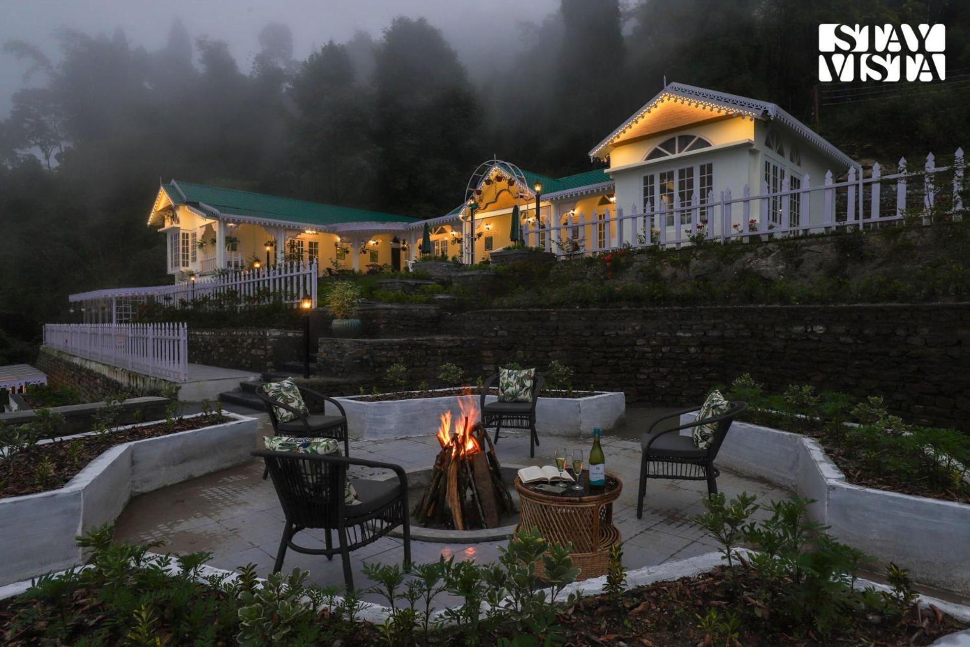Villa Forktail House With Swimming Pool At Kalimpong By Stayvista Darjeeling (West Bengal)