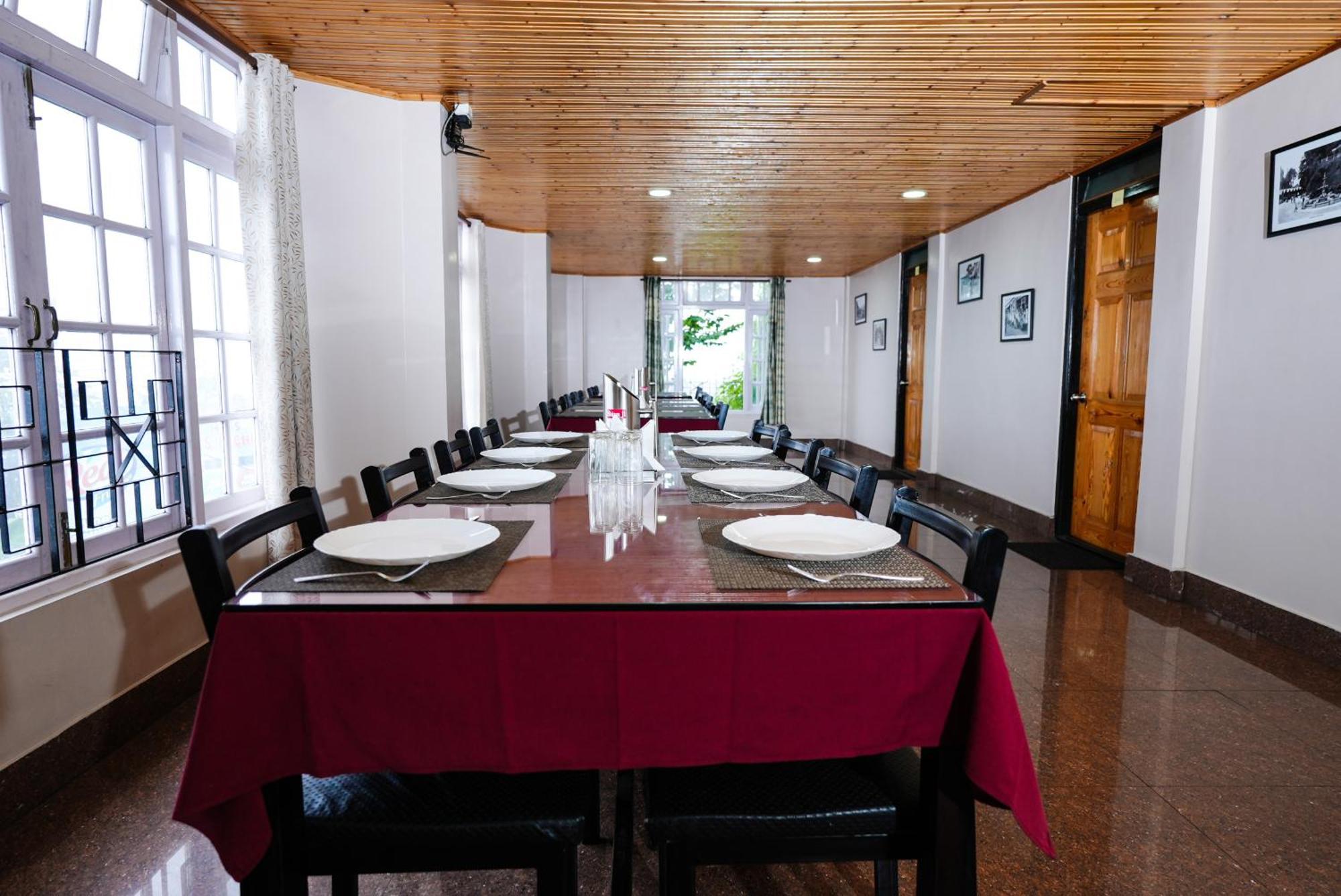 Hotel The Silver Fern Darjeeling (West Bengal)