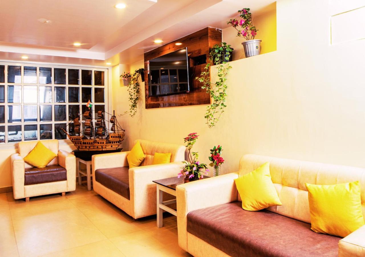 Raj - Darjeeling Near Mall Road