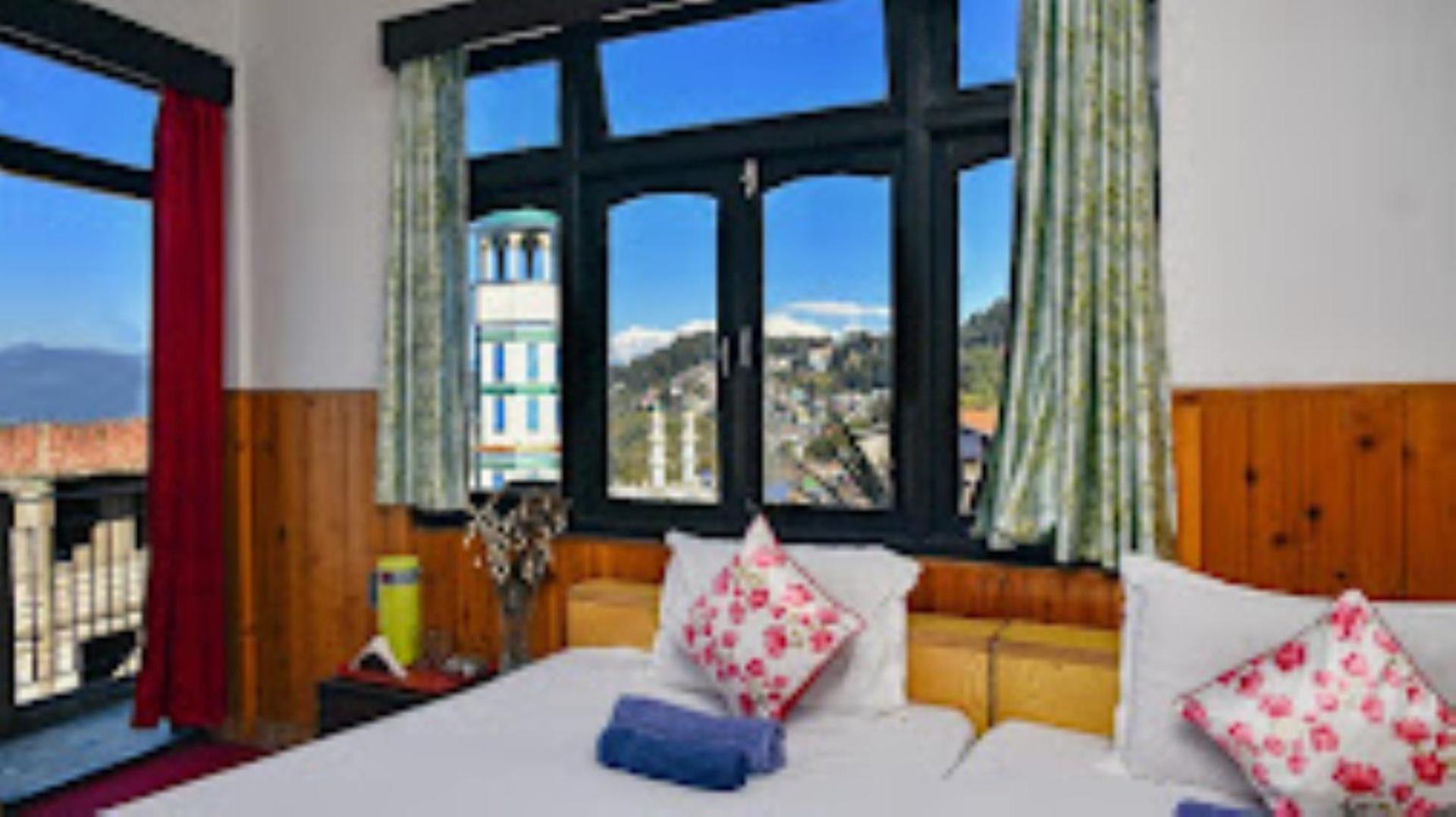Darjeeling Summer Palace , Darjeeling Hotel 2*