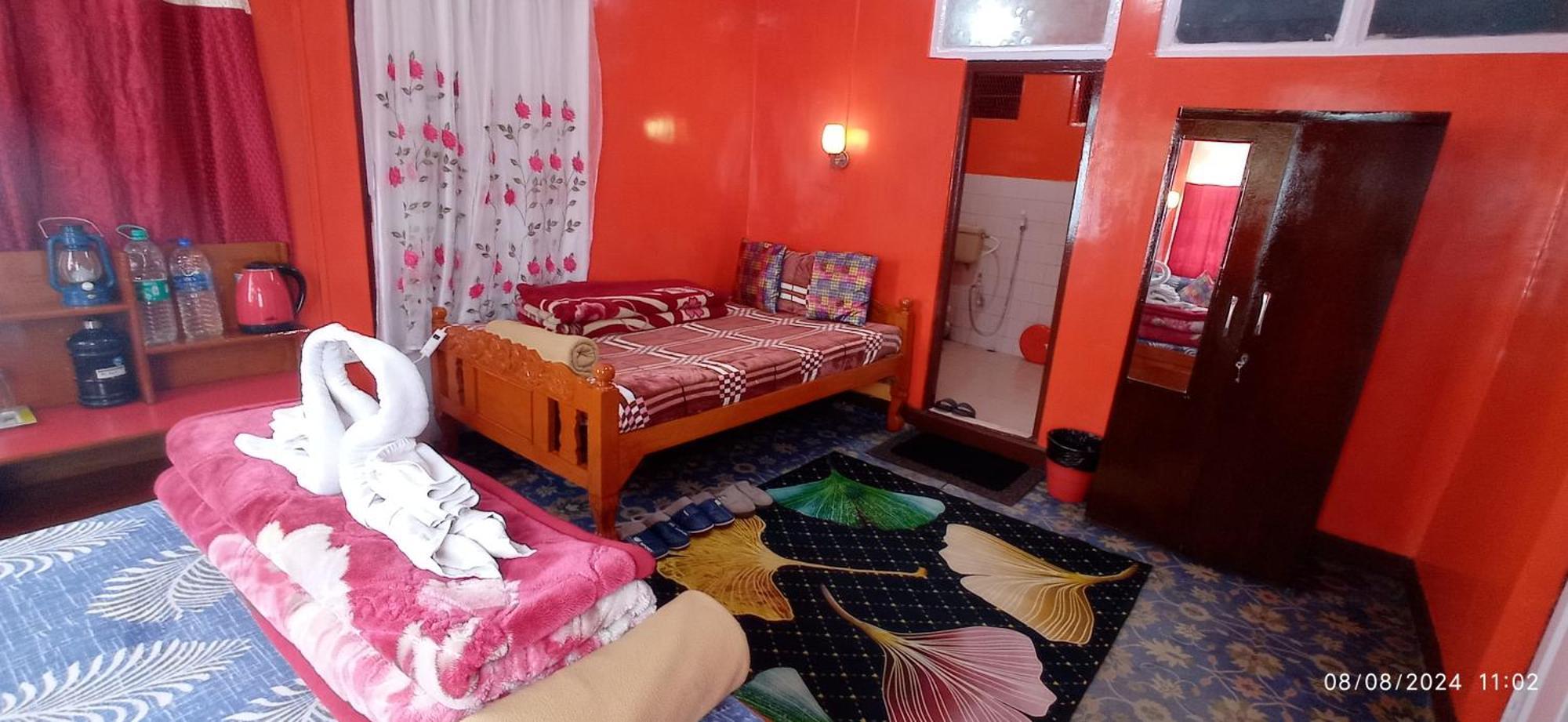 Blue Horizon Homestay Darjeeling (West Bengal)
