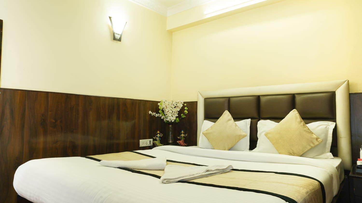 Hotel Indus Mount Royale - Mall Road Darjeeling (West Bengal)