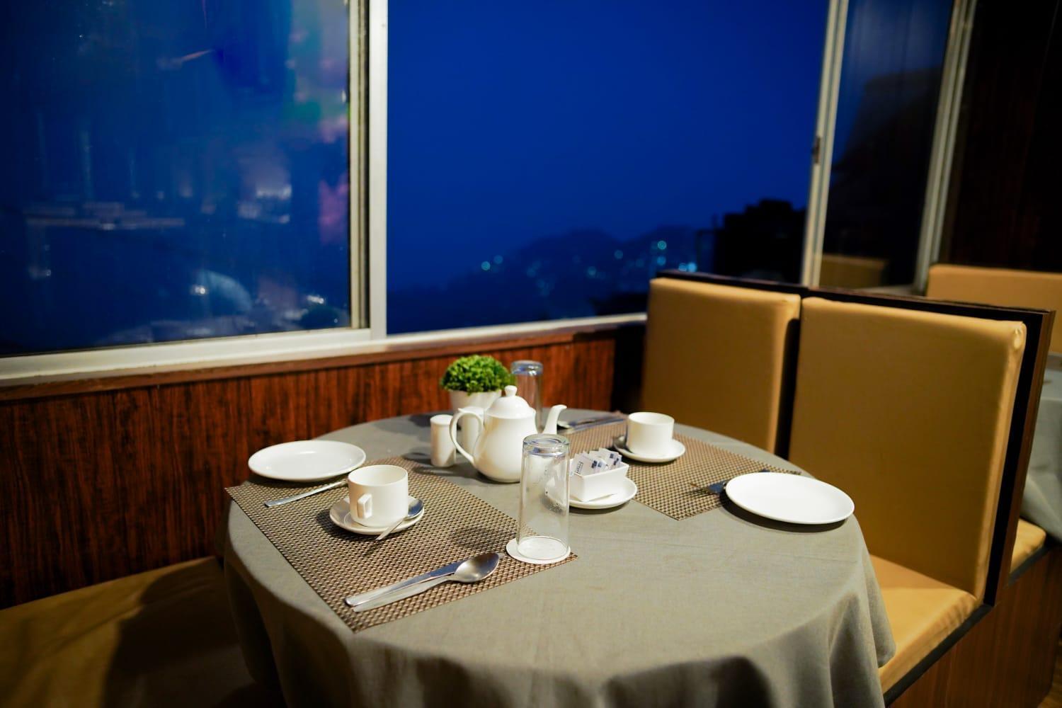 Indus Mount Royale - Mall Road Hotel Darjeeling (West Bengal)