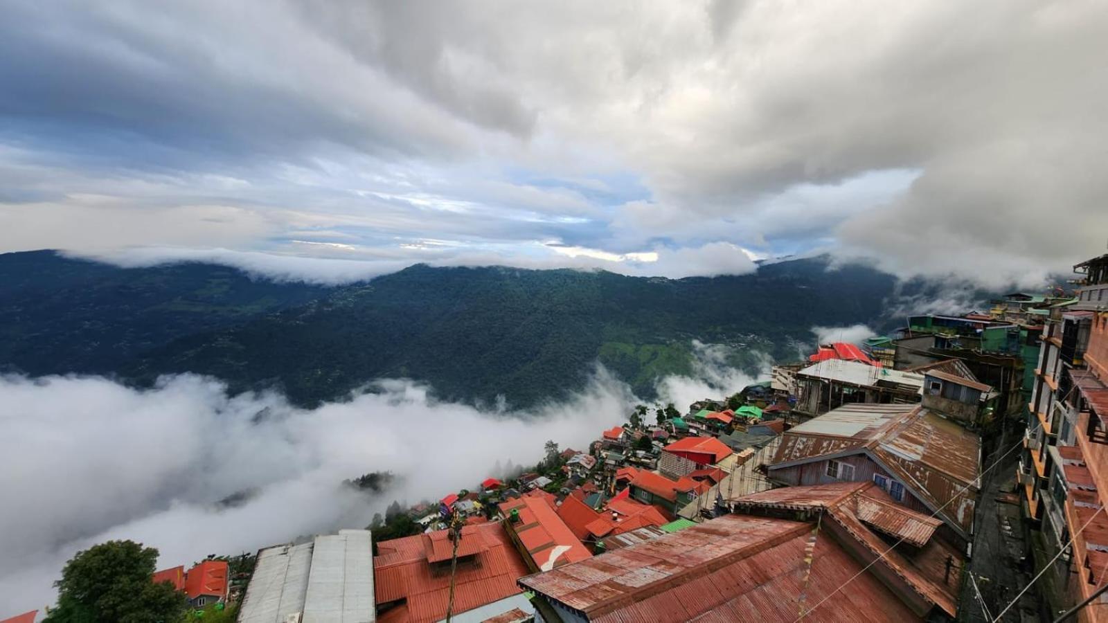 Hotel Indus Mount Royale - Mall Road