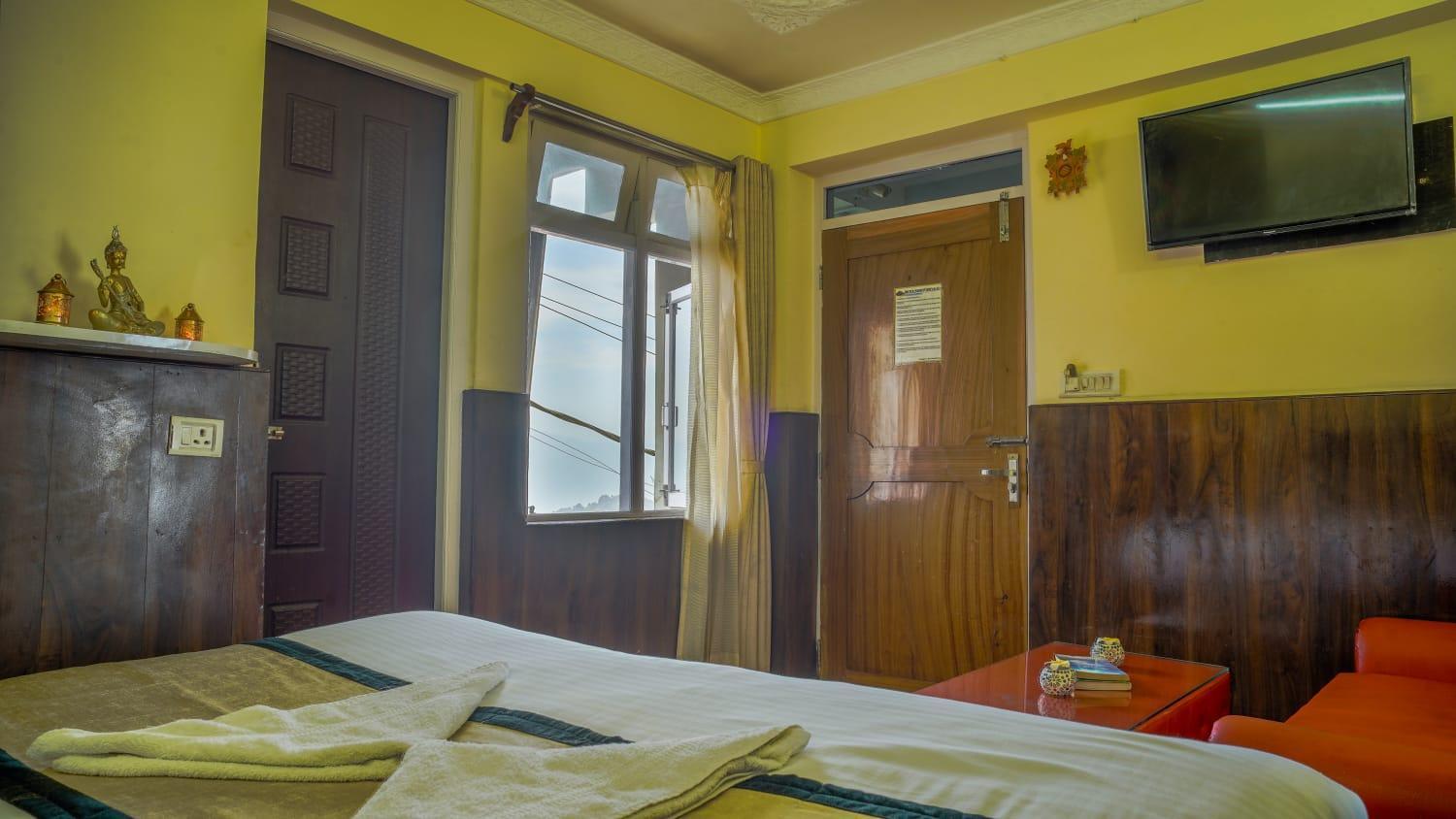 Indus Mount Royale - Mall Road Hotel 3*