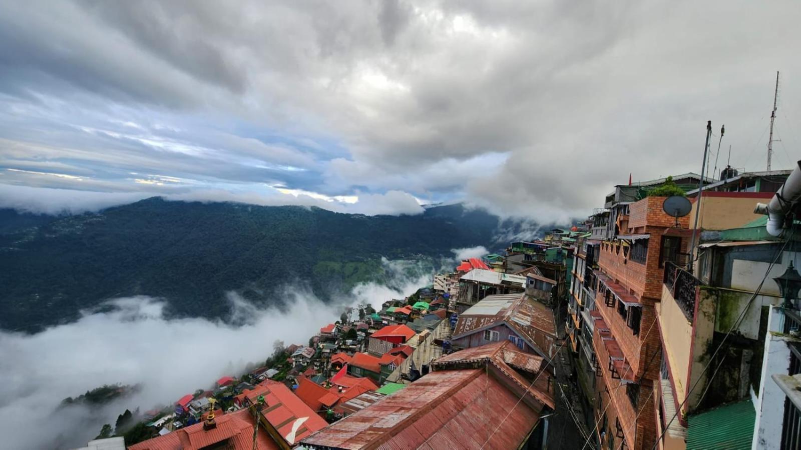 Indus Mount Royale - Mall Road Darjeeling (West Bengal)
