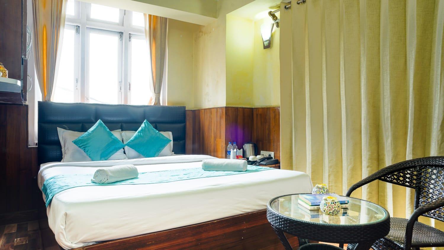 Indus Mount Royale - Mall Road 3*