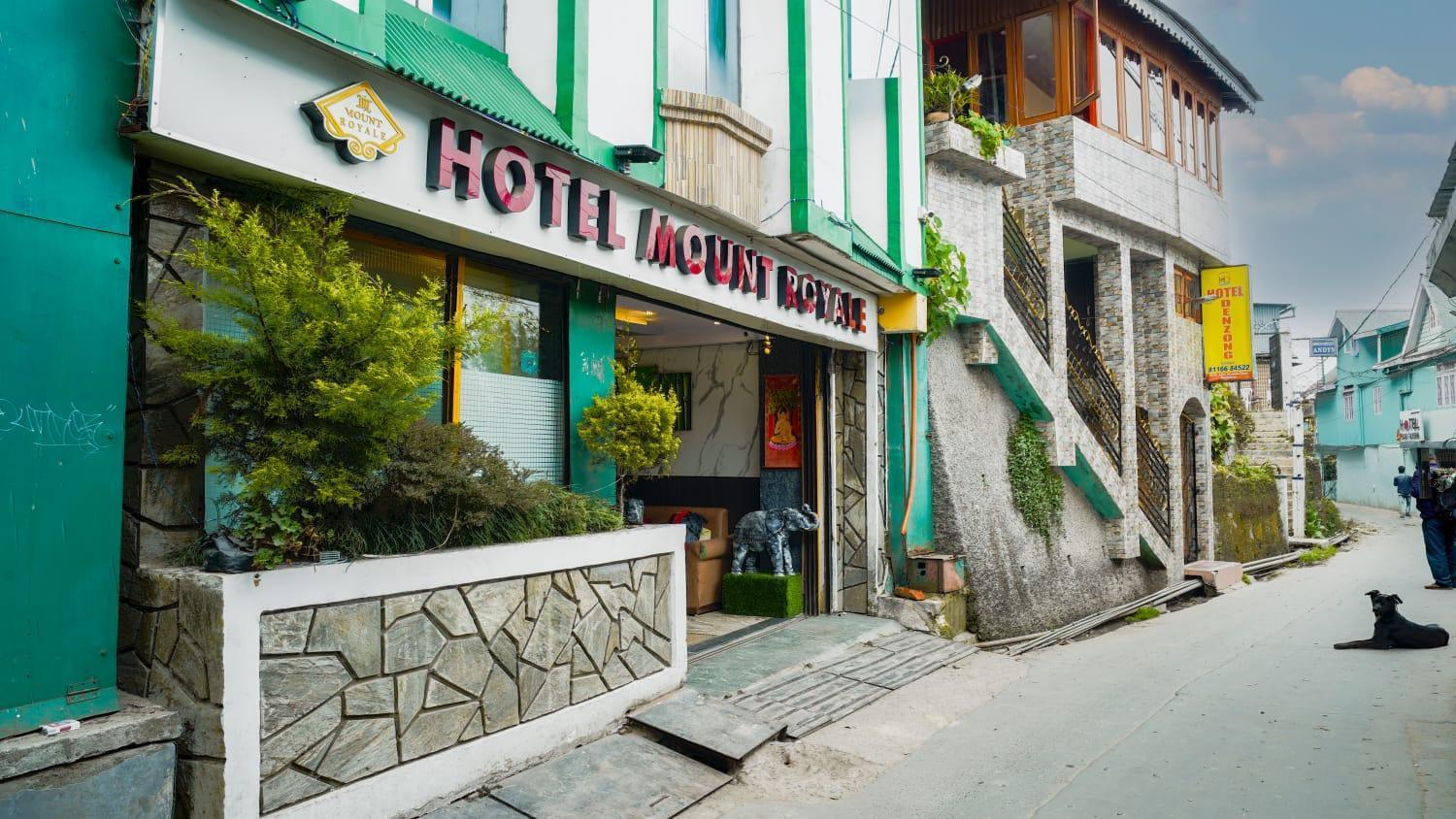 Hotel Indus Mount Royale - Mall Road Darjeeling (West Bengal)