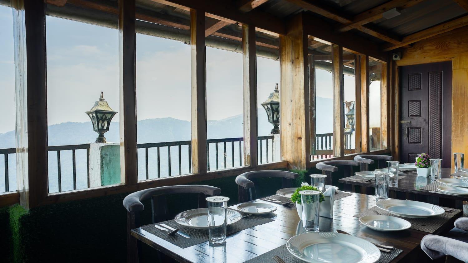 Indus Mount Royale - Mall Road Hotel 3*