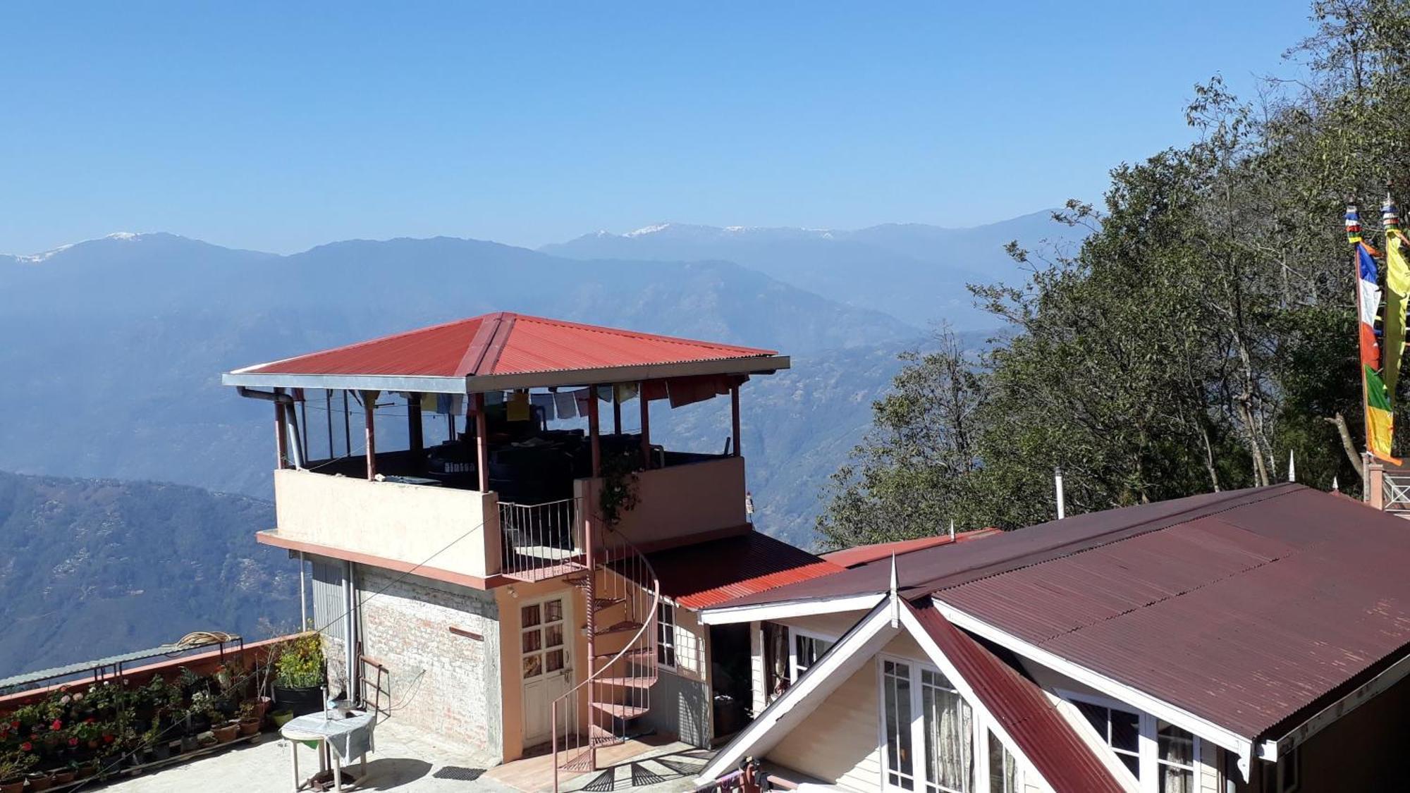 Bed & Breakfast Little Singamari