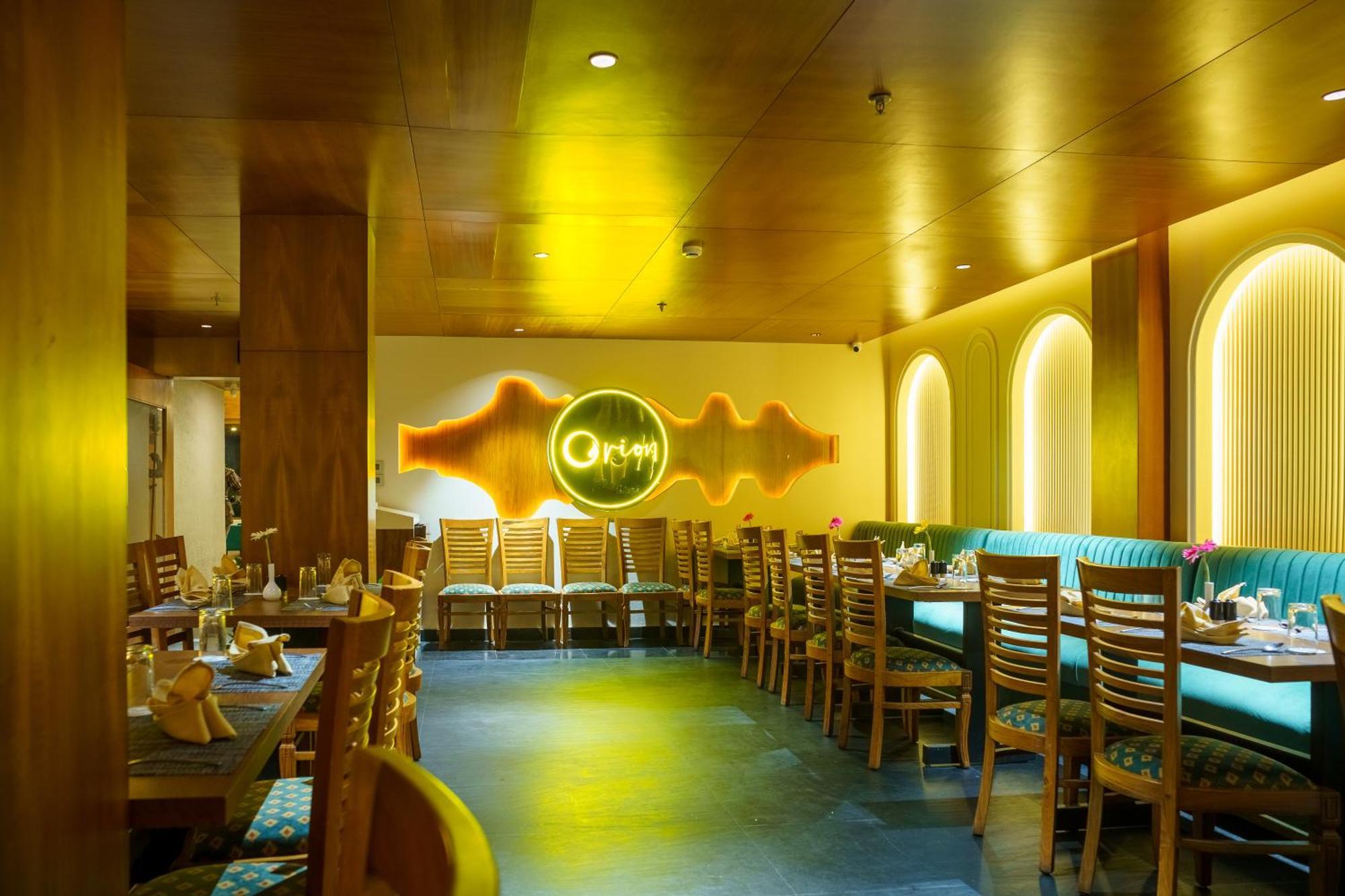 Orsino Mall Road 4*