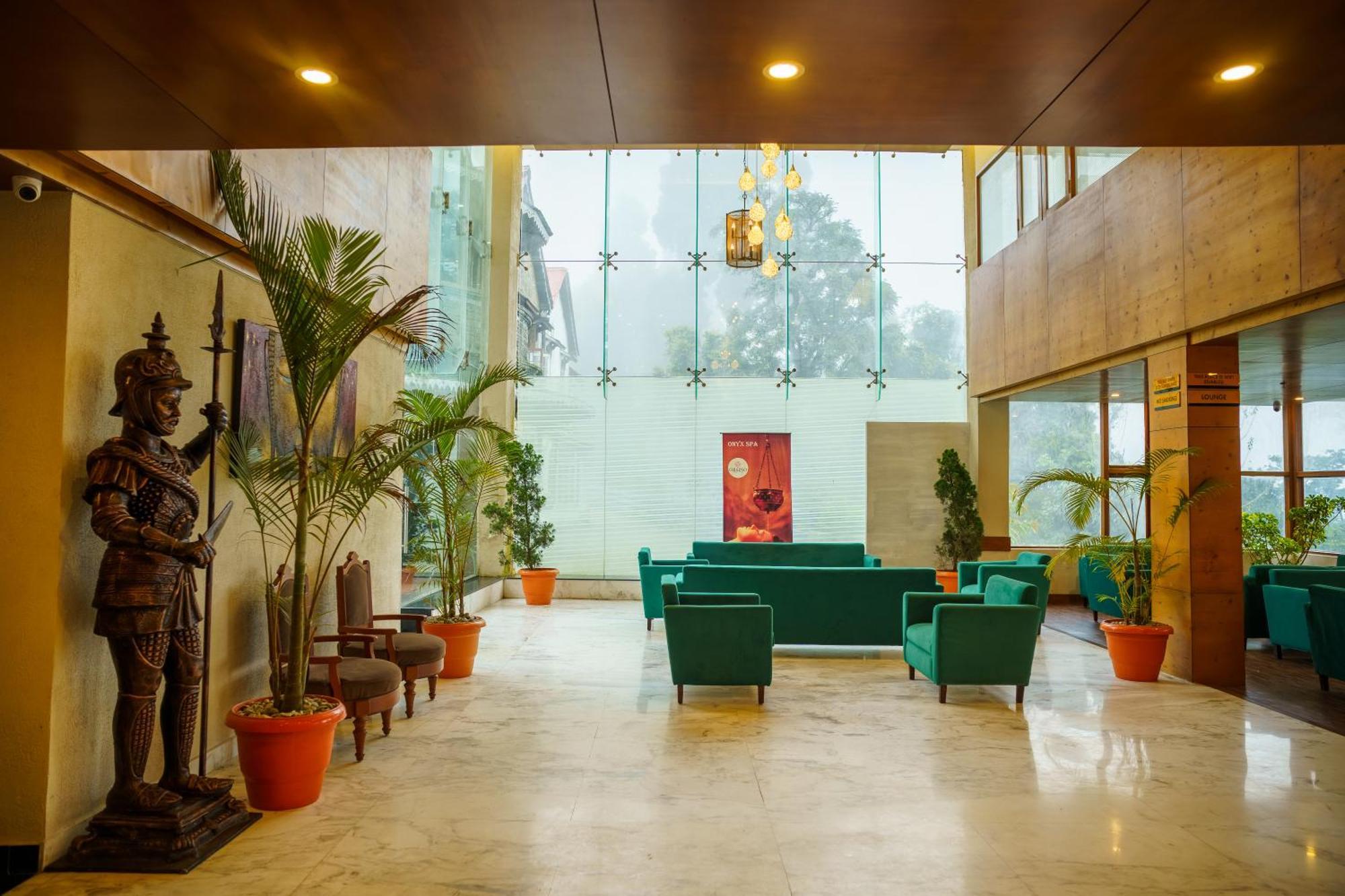 Orsino Mall Road Hotel 4*