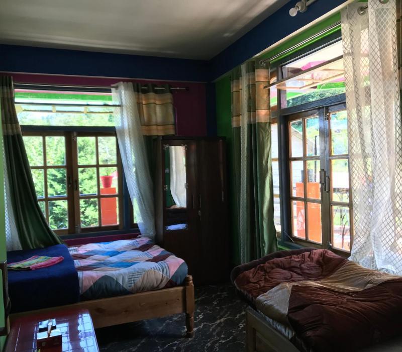 Homestay Surya - Rural Tea Garden *