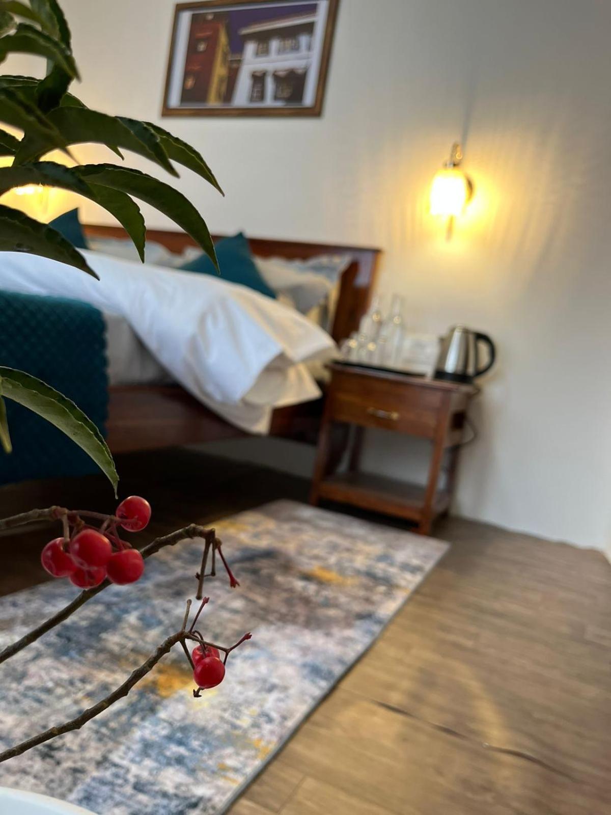 The Breeze Hotel *