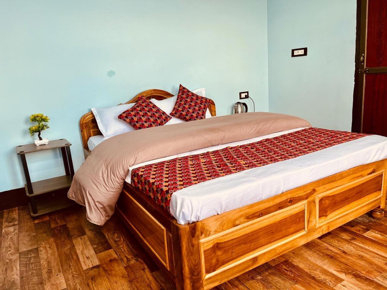 Homestay Forest - 80 Mts From Mall Road