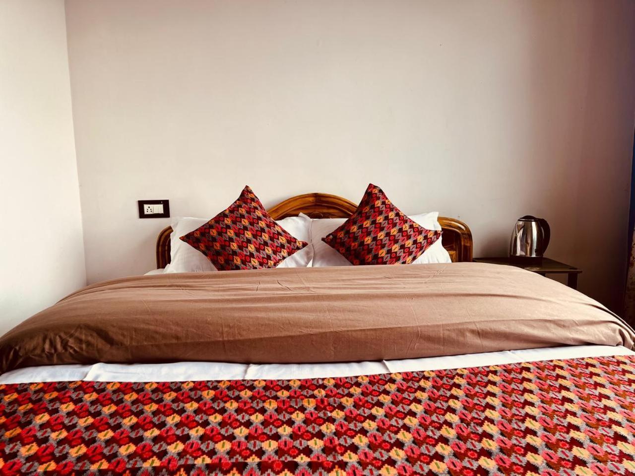 Homestay Forest - 80 Mts From Mall Road *
