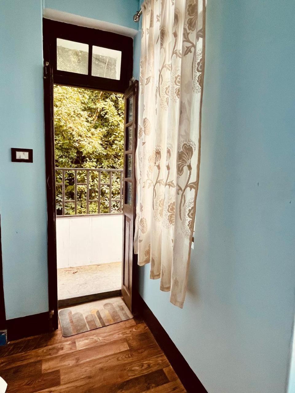 Homestay Forest - 80 Mts From Mall Road