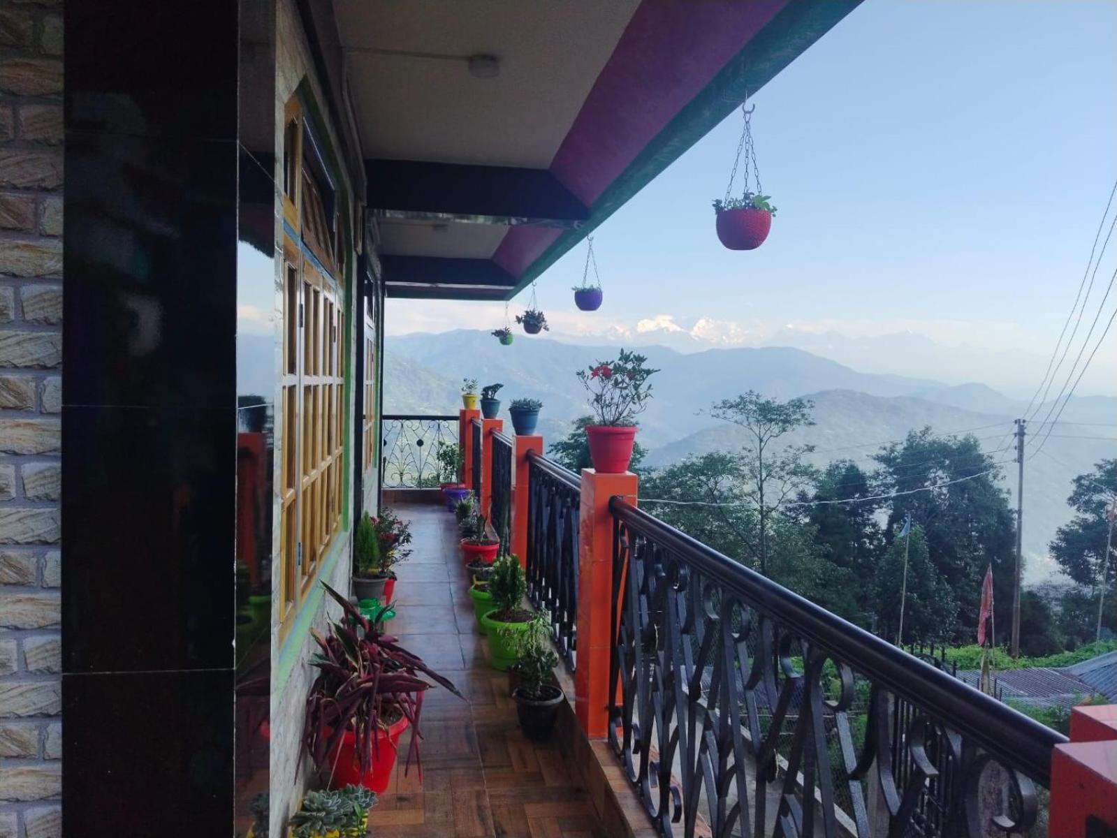 Homestay Surya - Rural Tea Garden *