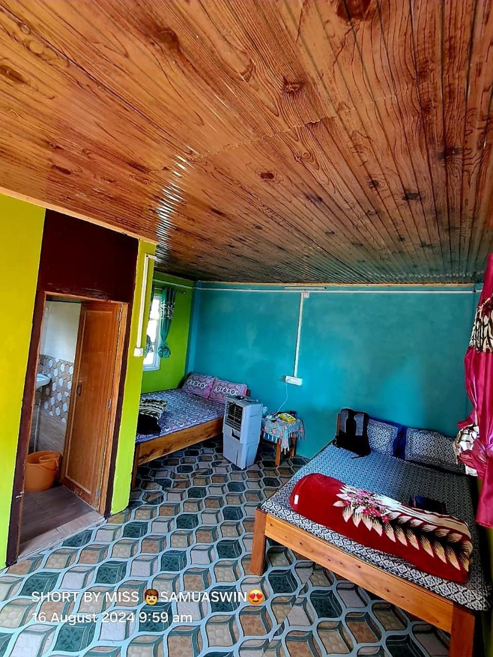 Pine Homestay Darjeeling (West Bengal)