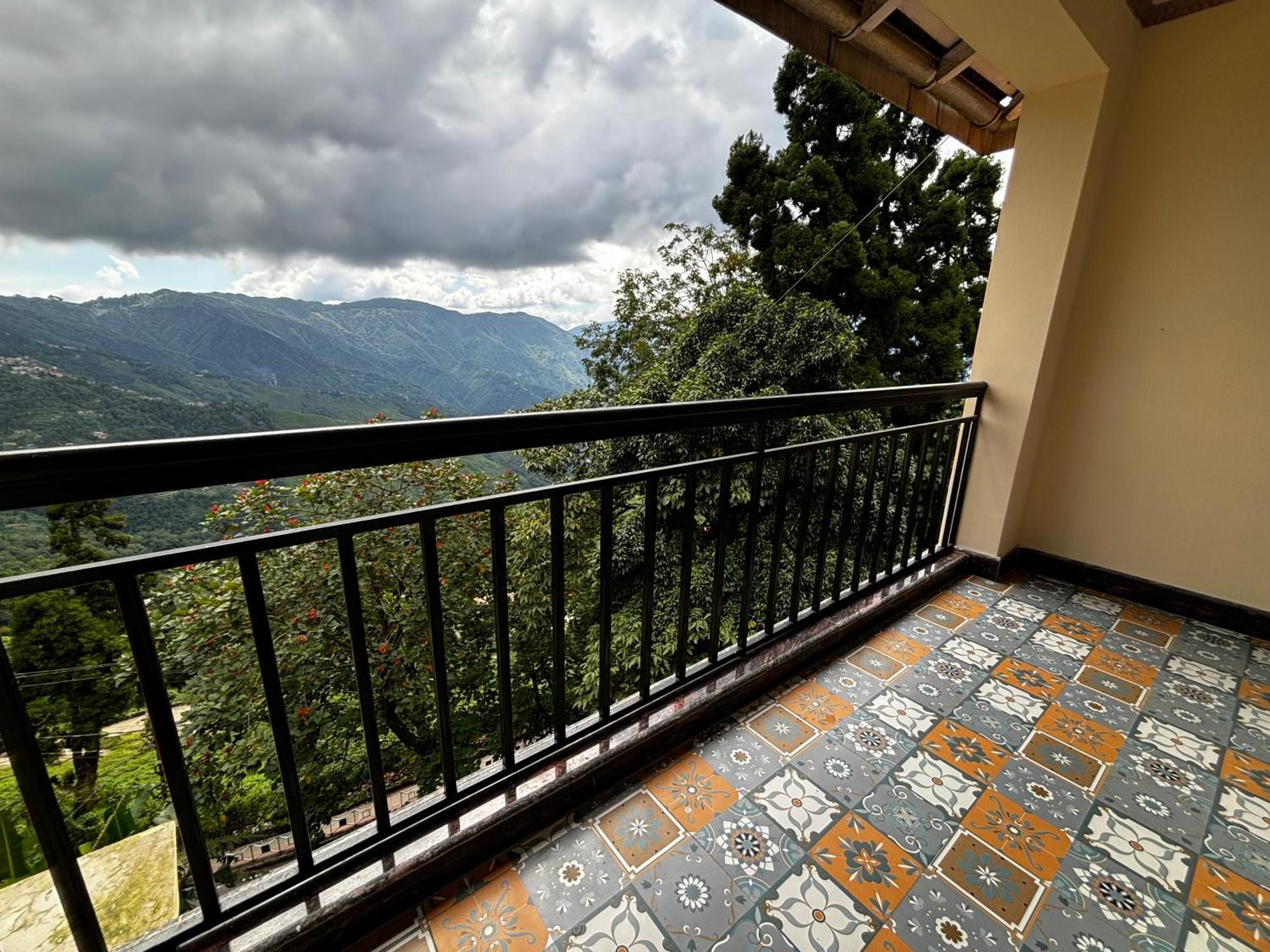 Asraya * Darjeeling (West Bengal)