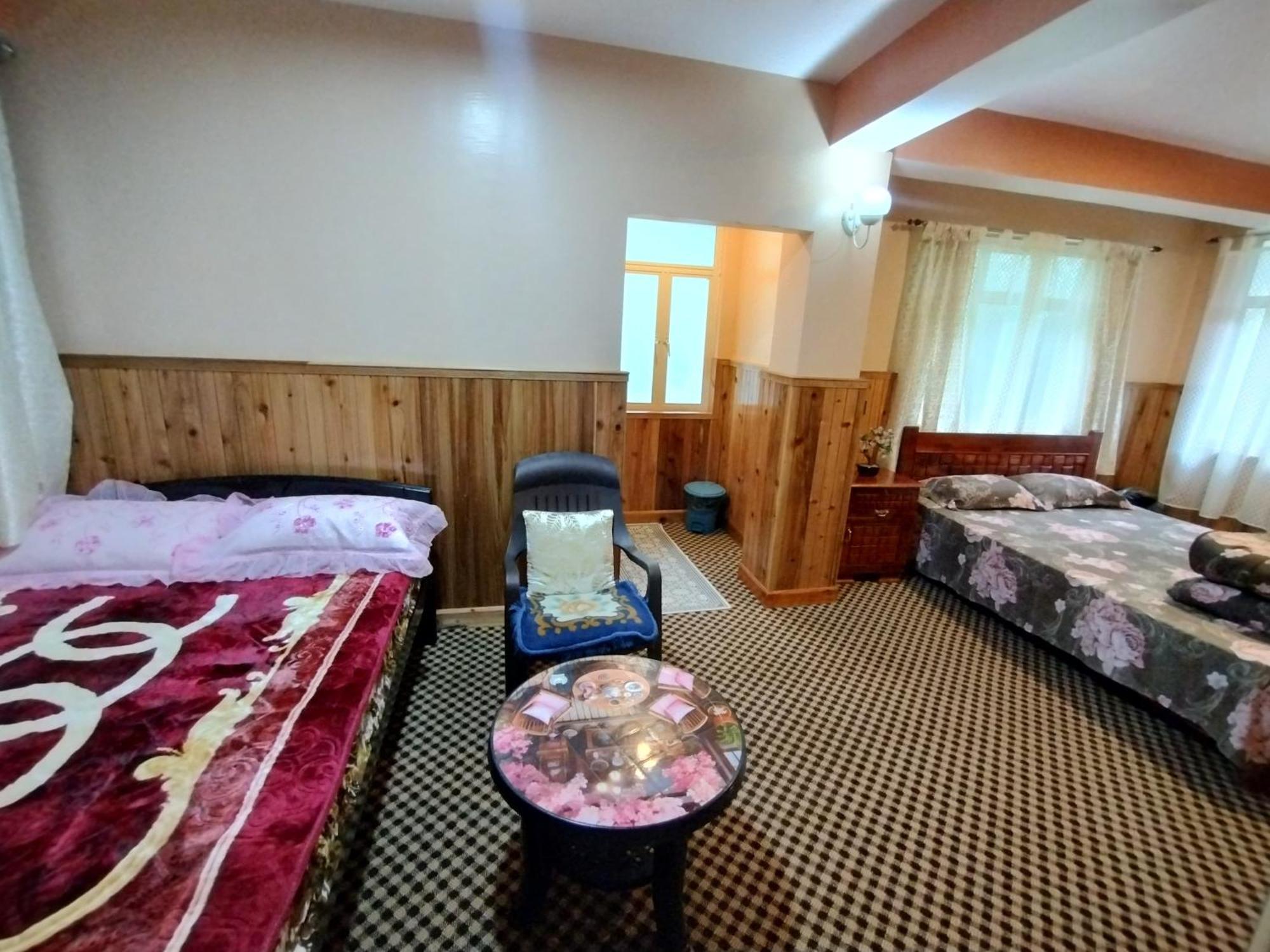 Lepcha Darjeeling Homestay *