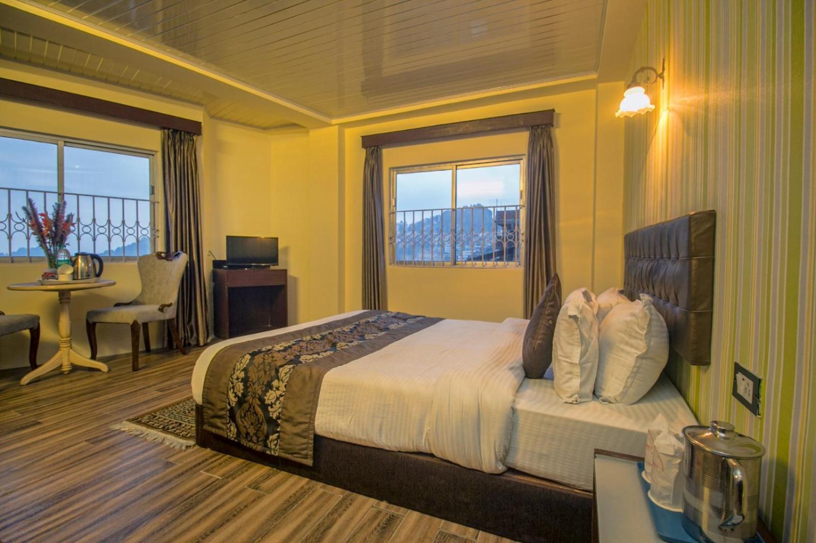 Yuma Sandpiper 4*