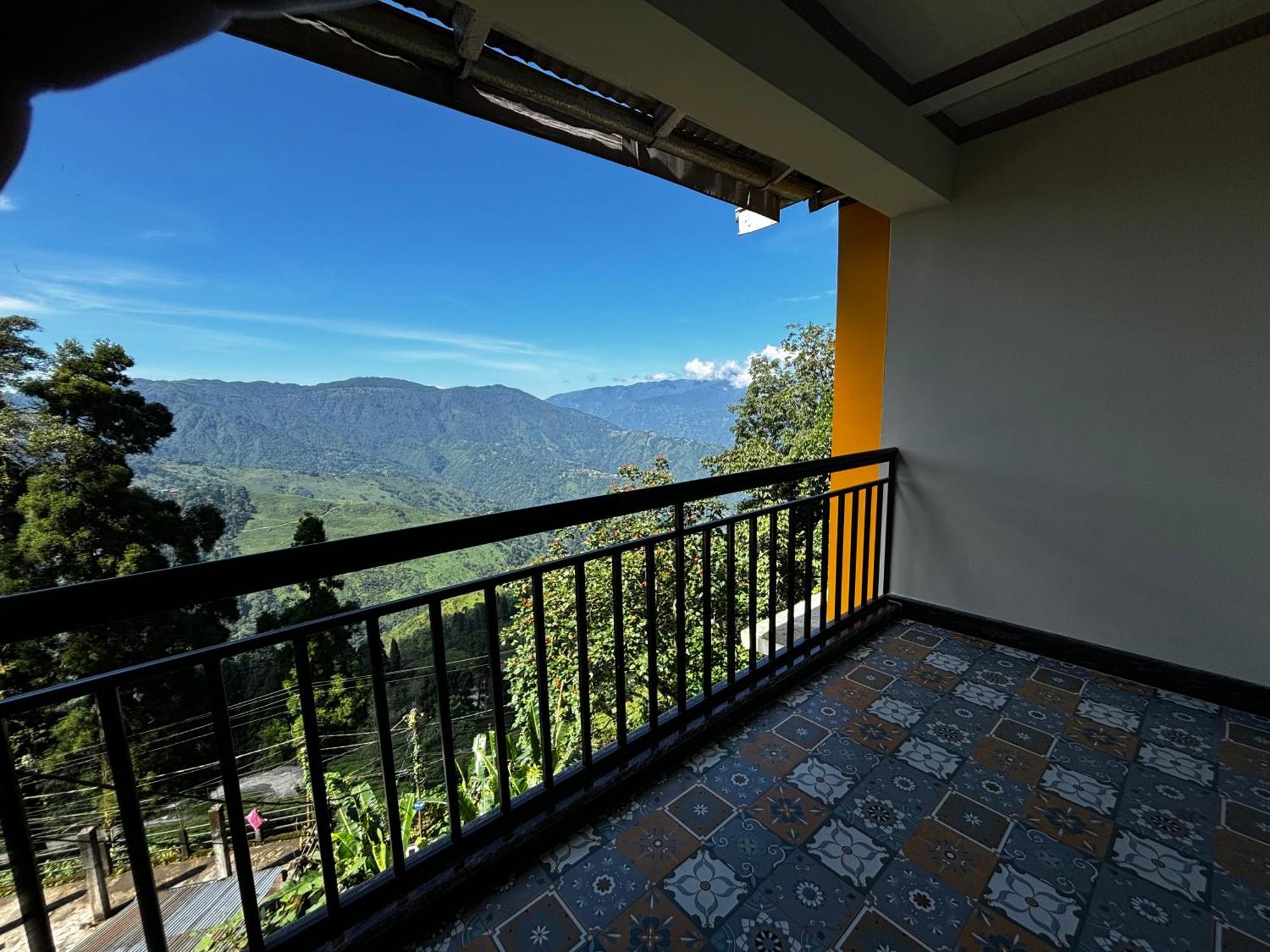 Asraya * Darjeeling (West Bengal)