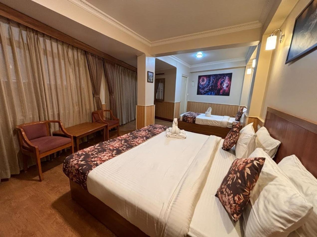 Hotel Serenity Taksa Palace