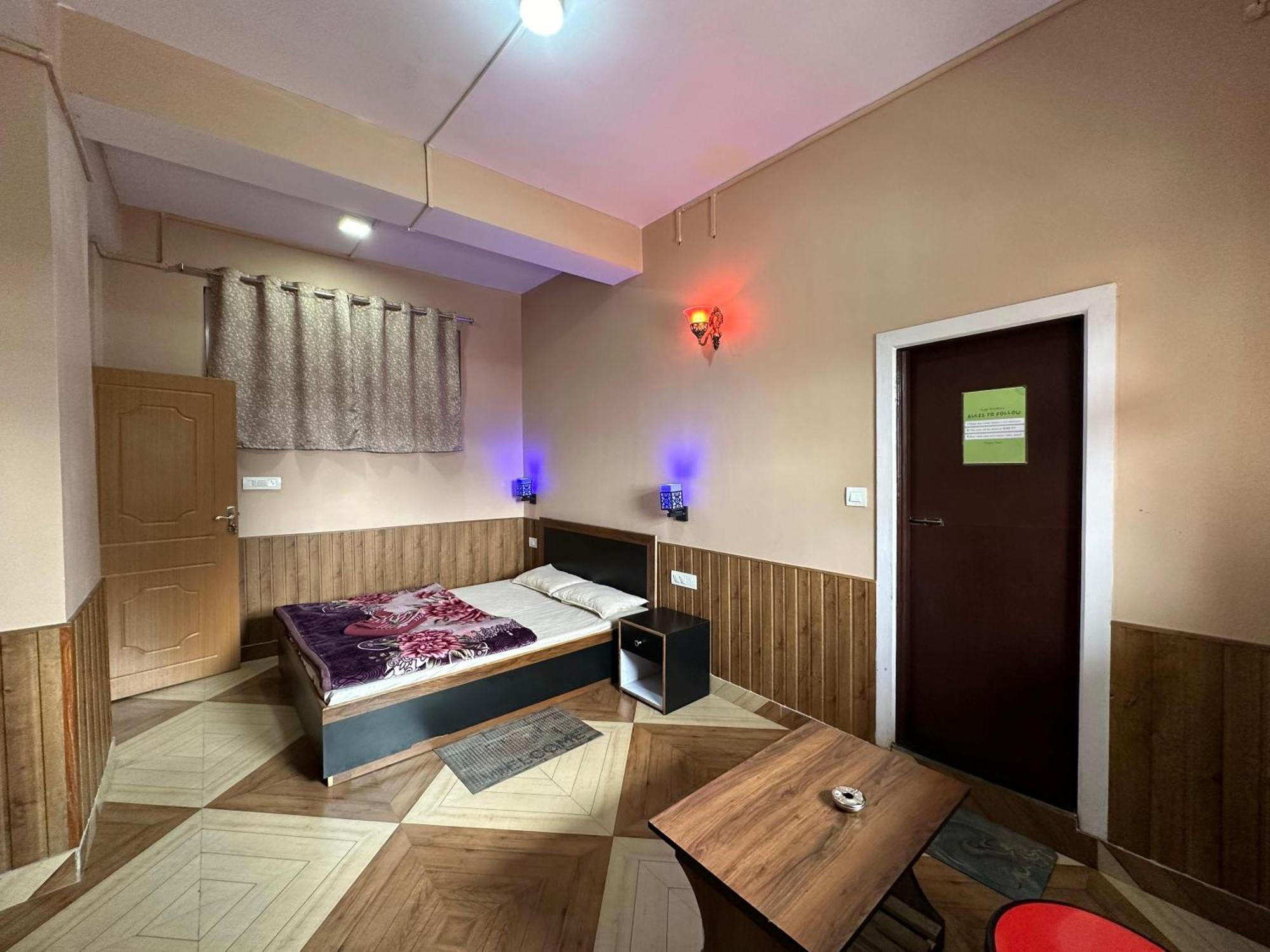 Homestay Singh Residency