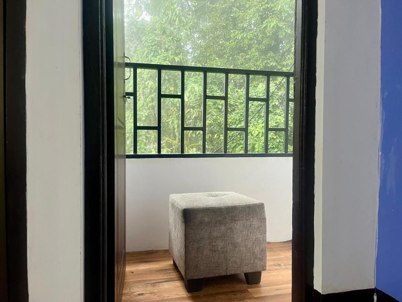 Forest - 80 Mts From Mall Road *