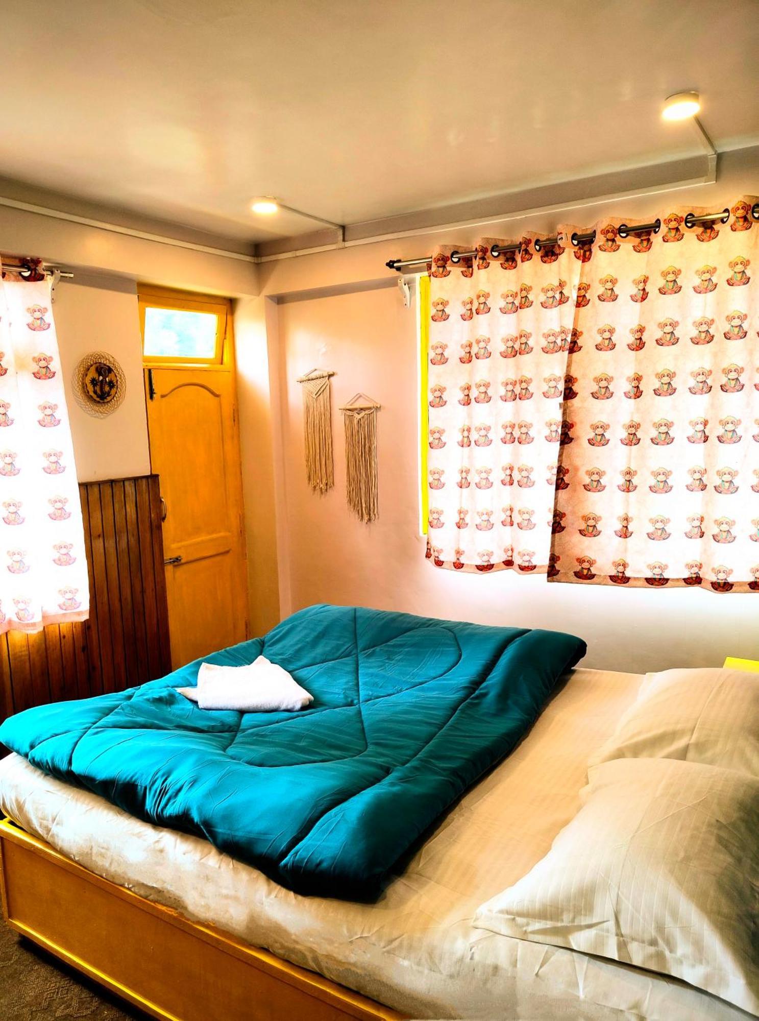 Hostel Hidden Monkey Backpackers Darjeeling, Batasia *