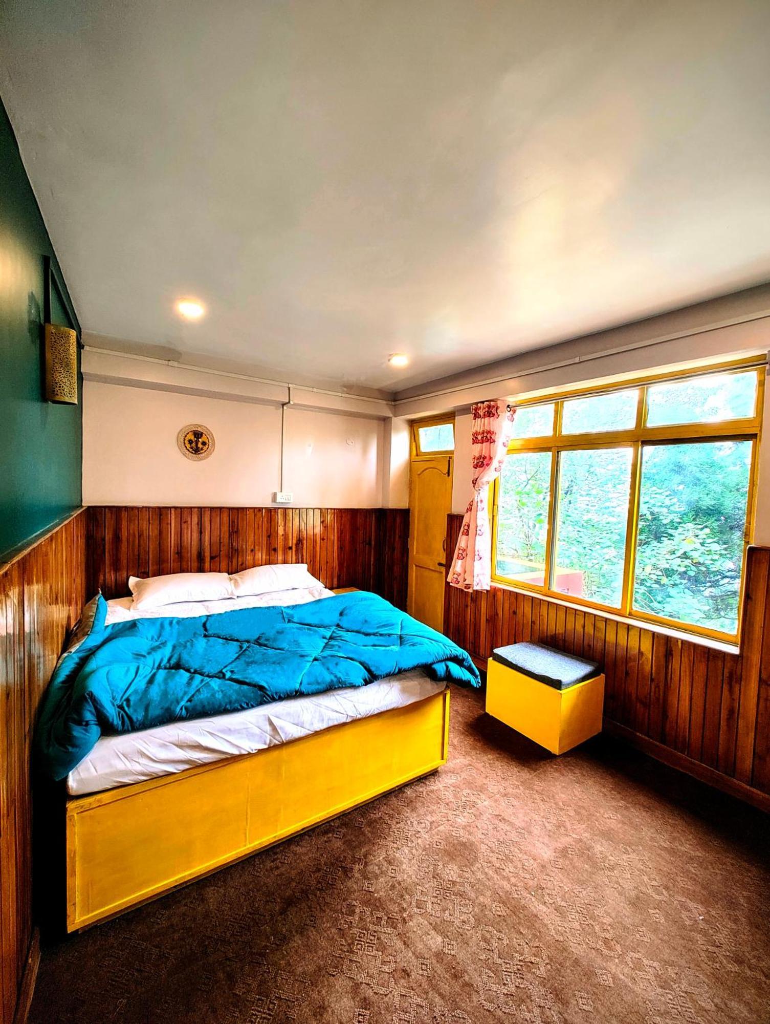 Hidden Monkey Backpackers Darjeeling, Batasia Hostel Darjeeling (West Bengal)