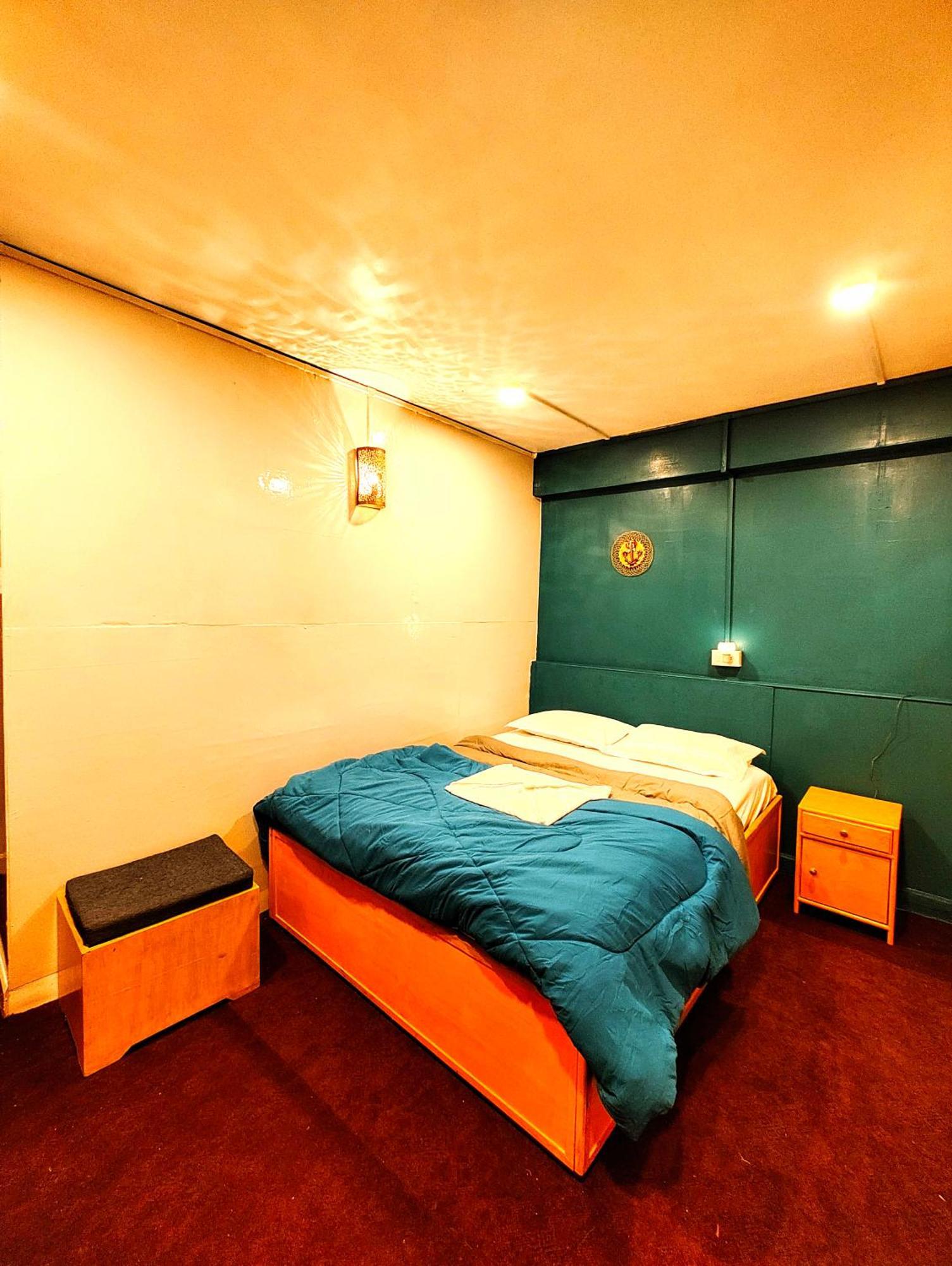 Hostel Hidden Monkey Backpackers Darjeeling, Batasia