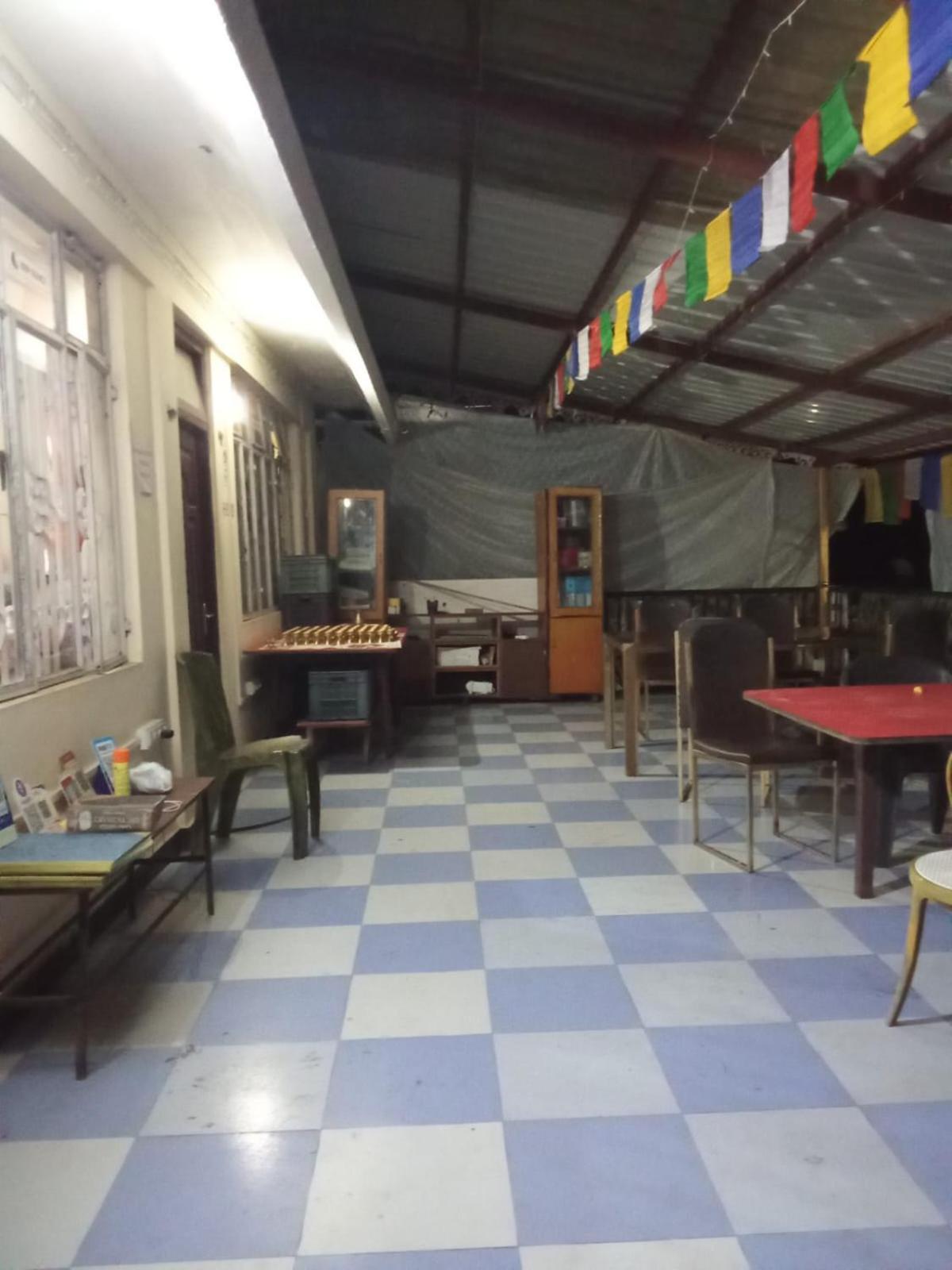 Hostel Namaste Bengal *