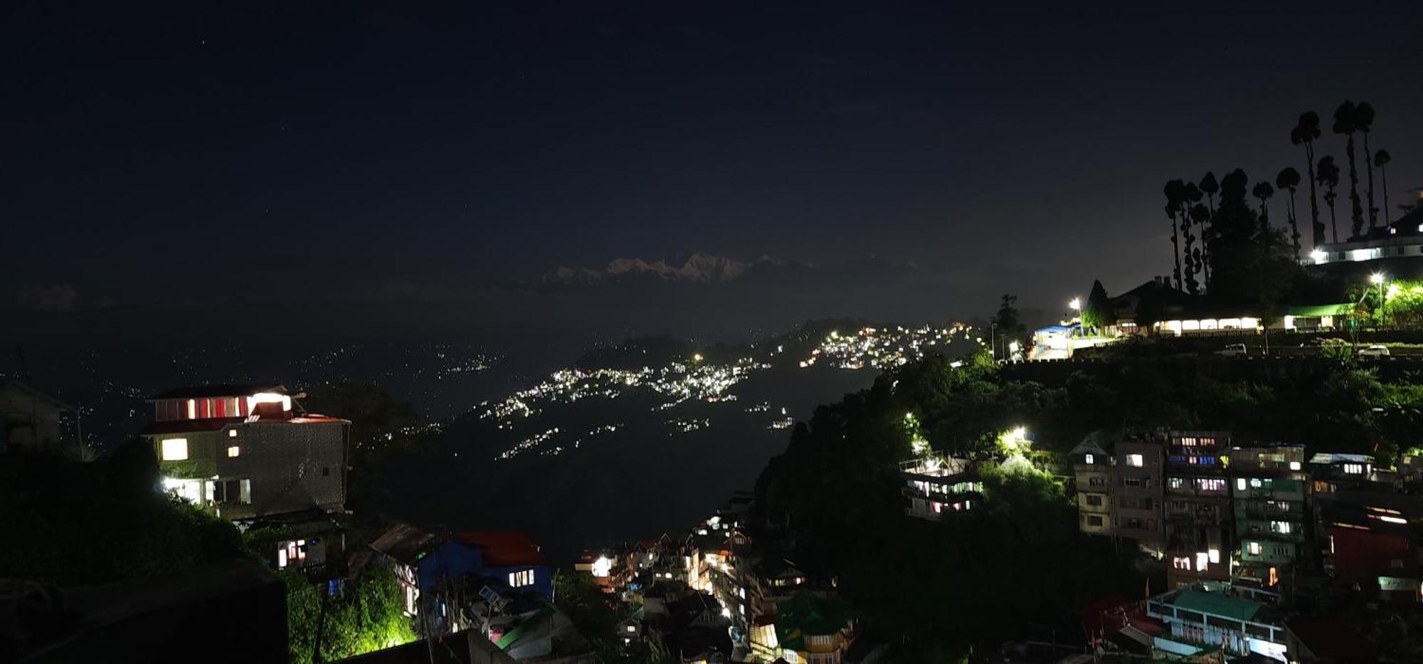 Veronica Alpina Mountain View Homestay