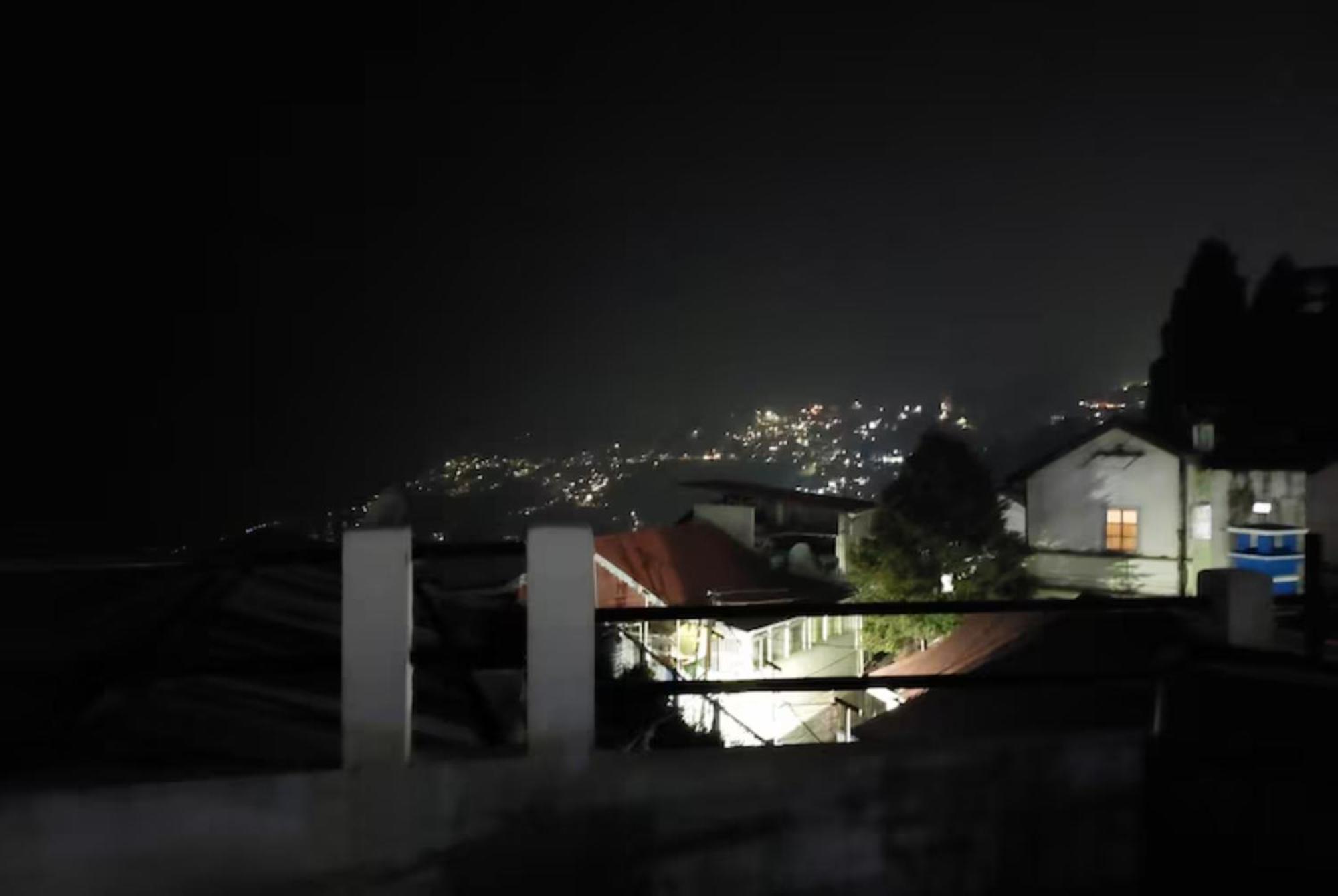 Hotel Pitstop Darjeeling - Excellent Service Recommended & Couple Friendly 3*