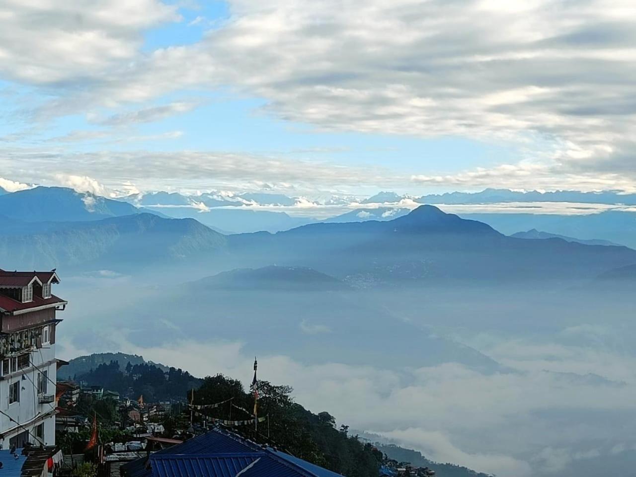 Hotel The Bharat Explorers - Samjhana 3*