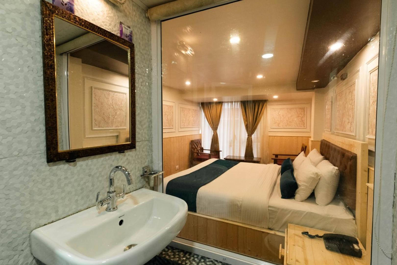 Hotel Avianna New Mandala & 4*