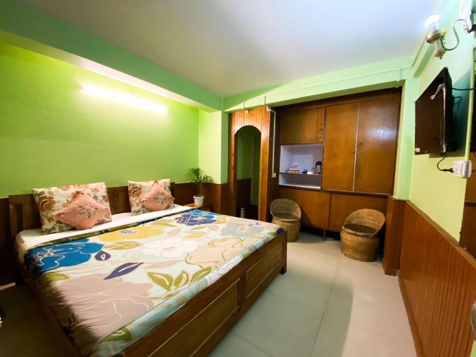 Hotel Winalia's & Savours