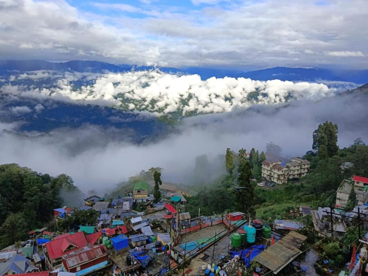 Himalayan Hill View Homestay Darjeeling (West Bengal)