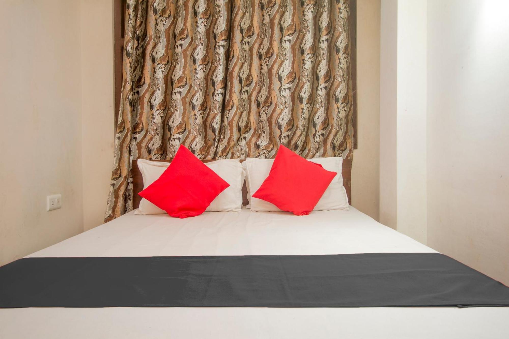 Collection O Dezong The Mount View 3*