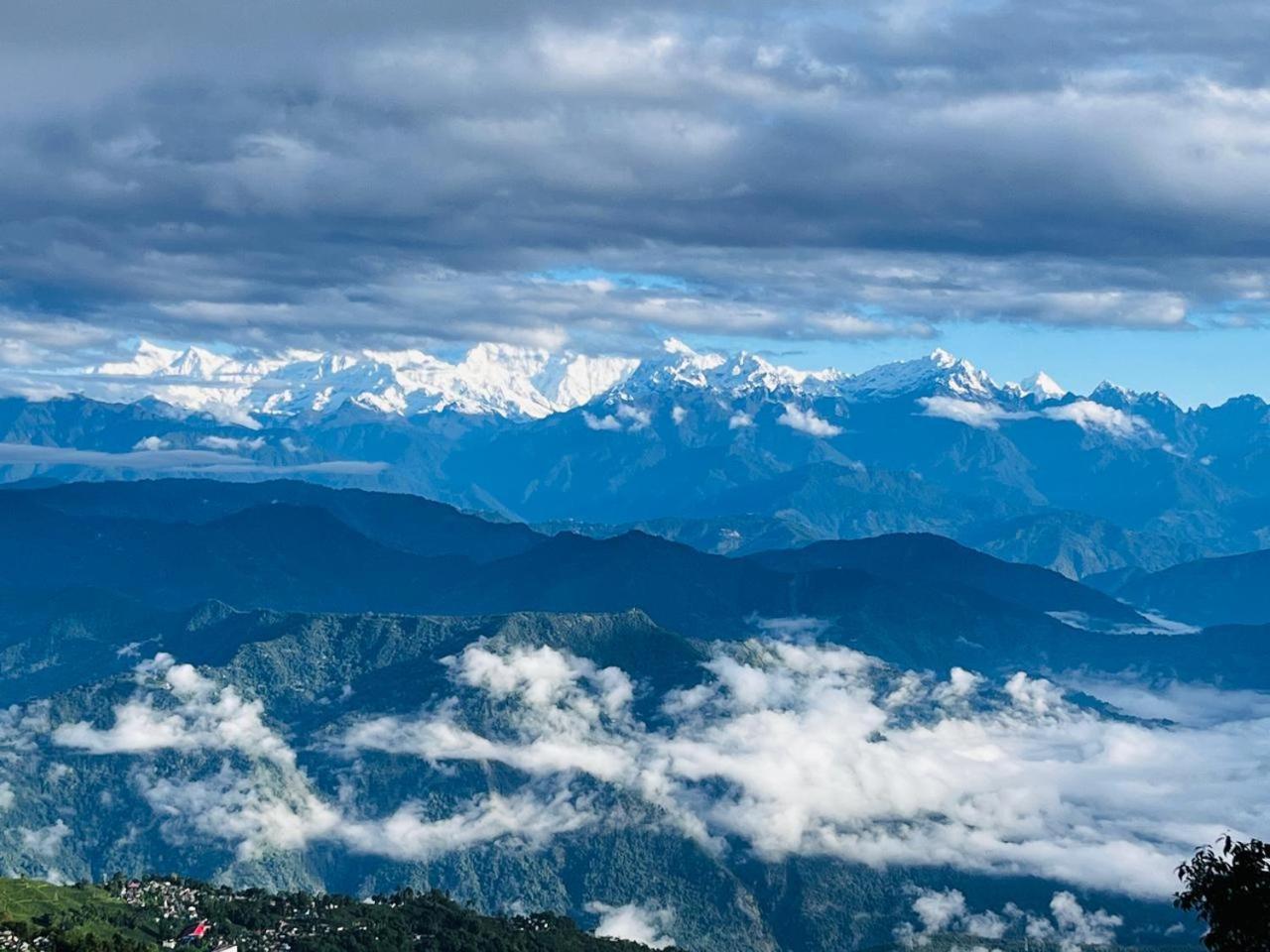 Lizahill Homestay, Darjeeling, Free Parking,wifi